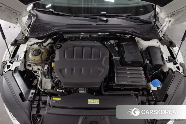 Volkswagen CC 2023 Белый из Китая