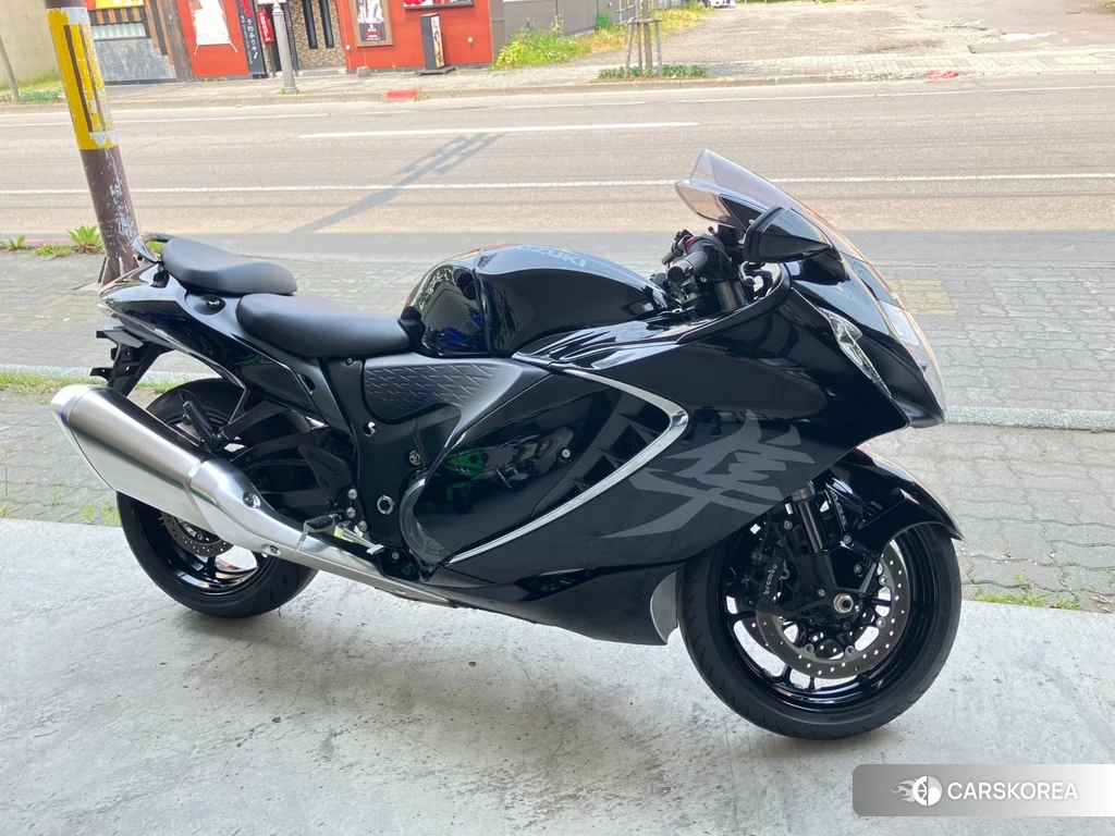 Проданный Suzuki GSX1300R HAYABUSA 2023 из Японии