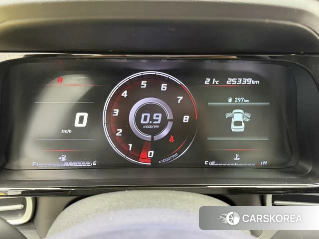 Hyundai Elantra 2023 Белый из Китая