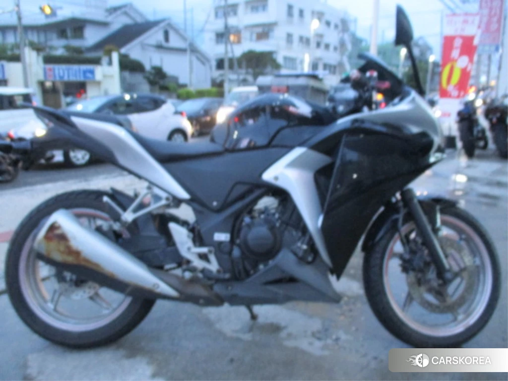 Проданный Honda CBR250R 2011 из Японии