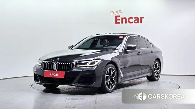 BMW 5 Series (G30) 2022 Серый из Кореи