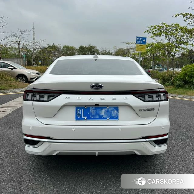 Ford Mondeo 2024 Белый из Китая