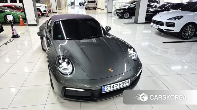 Porsche 911(992) 2024 Темно-зеленый из Кореи