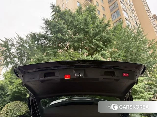 Mercedes-Benz EQC 2022 Черный из Китая