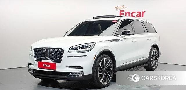 Lincoln Aviator 2nd generation 2023 Белый из Кореи