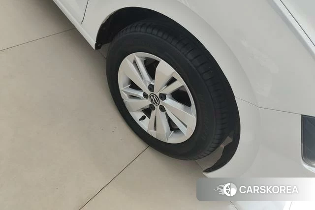 Volkswagen Polo 2021 Белый из Китая