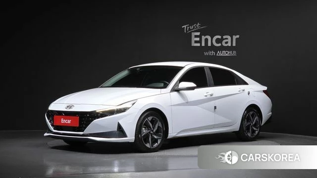 Hyundai Avante Hybrid (CN7) 2021 Белый из Кореи