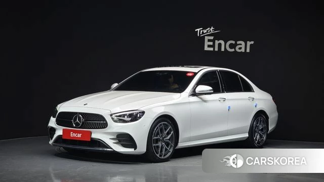 Mercedes-Benz E-Class W213 2021 Белый из Кореи