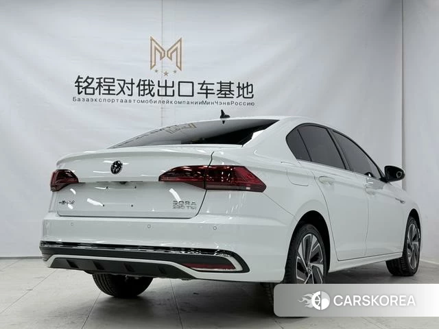 Volkswagen Bora 2022 Белый из Китая