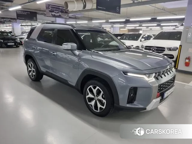 Ssangyong Torres 2023 Серебристо-серый из Кореи