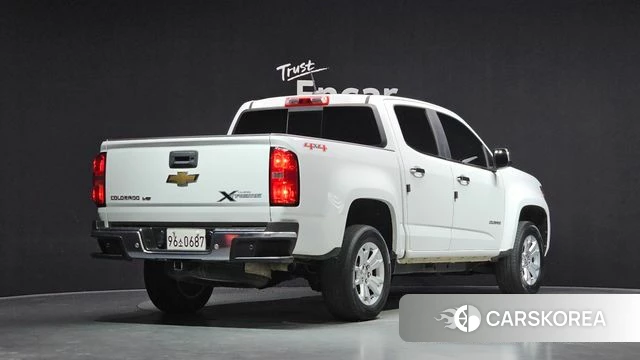 Chevrolet (GM Daewoo) Colorado 2020 Белый из Кореи