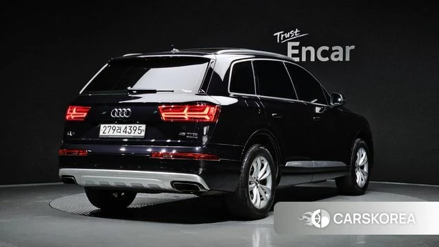 Audi Q7 (4M) 2019 Черный из Кореи