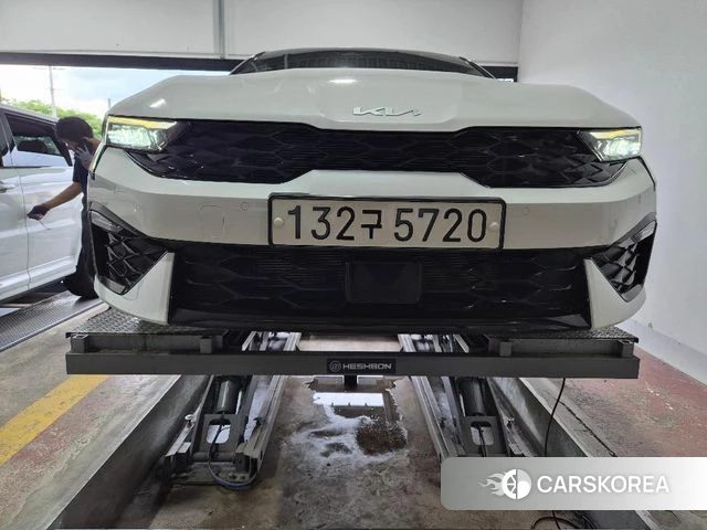 Kia The New K5 3rd generation 2023 Белый из Кореи