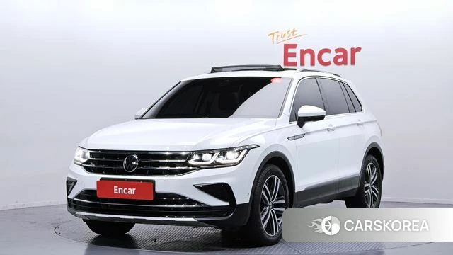 Volkswagen Tiguan second Generation 2022 Белый из Кореи
