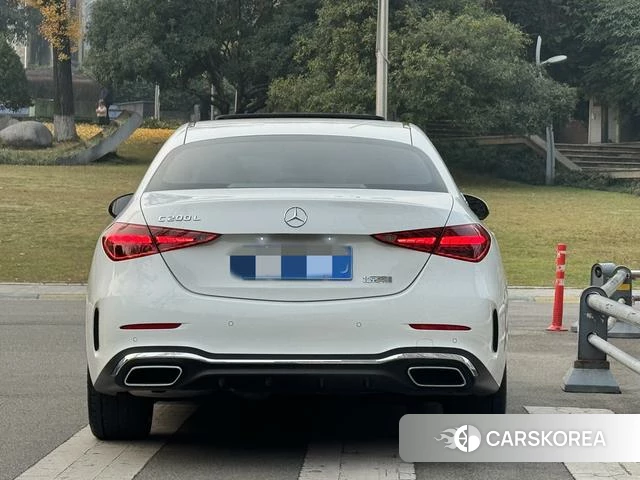 Mercedes-Benz Class C 2023 Белый из Китая