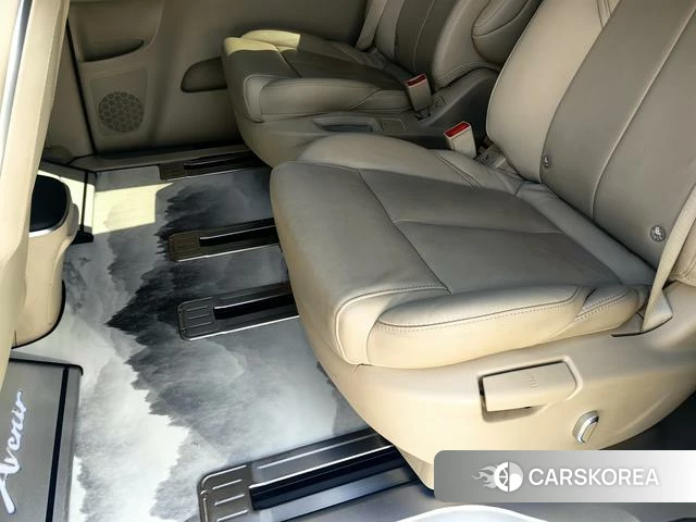 Buick GL8 2023 Белый из Китая