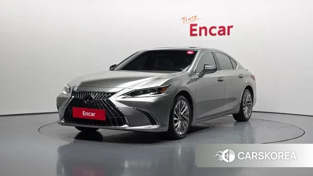 Lexus ES300h 7th generation 2023 Песочный из Кореи