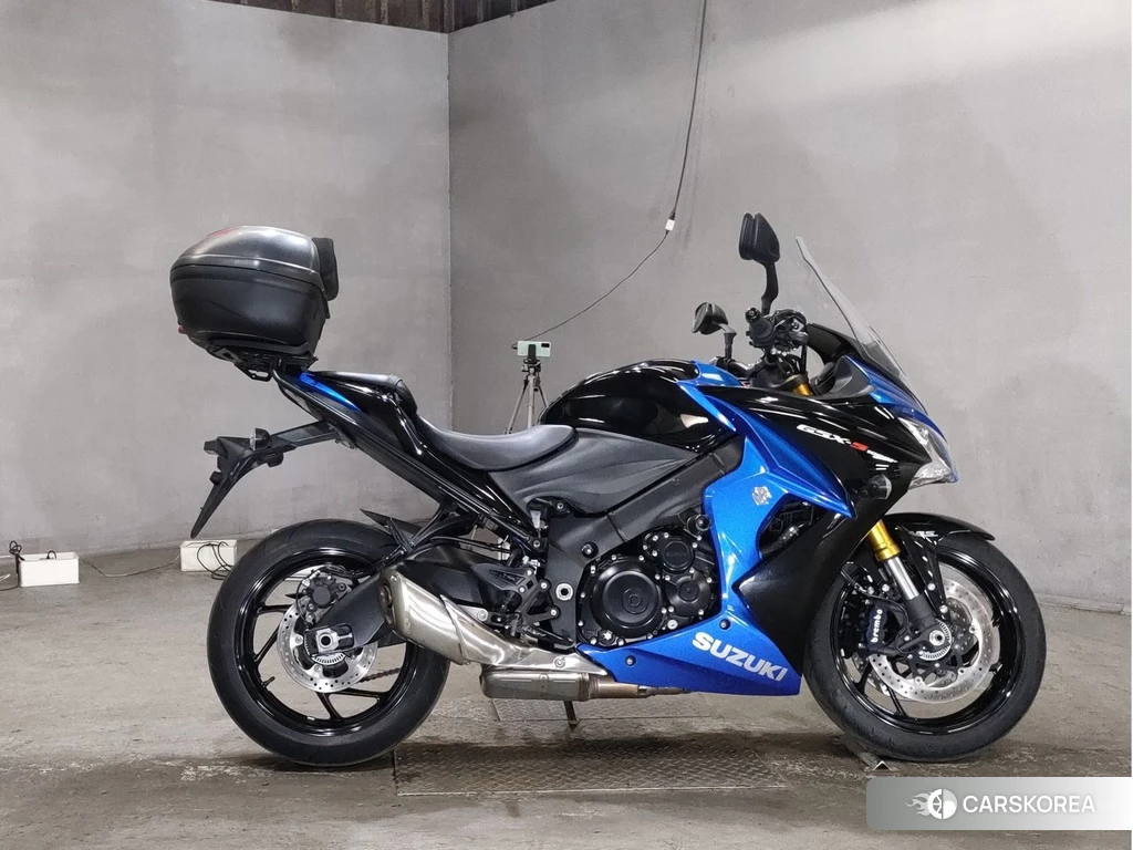 Проданный Suzuki GSX-S1000F 2017 из Японии