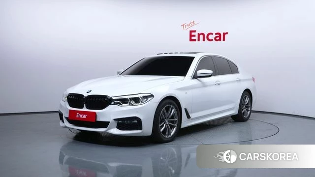 BMW 5 Series (G30) 2018 Белый из Кореи