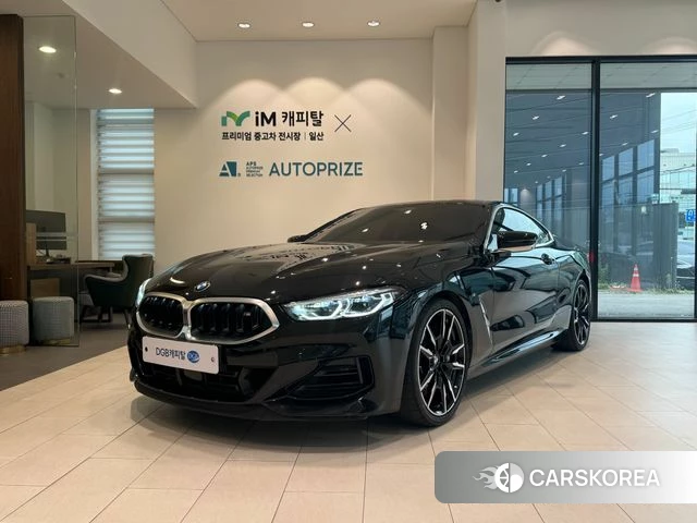 BMW 8 Series (G15) 2023 Черный из Кореи