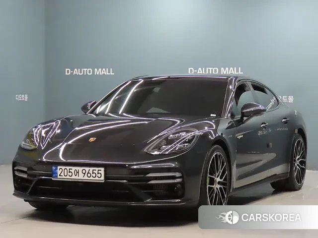 Porsche Panamera (971) 2023 Серый из Кореи