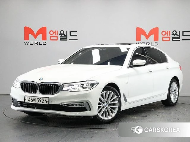 BMW 5 Series (G30) 2018 Белый из Кореи