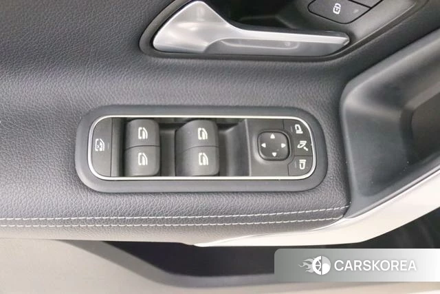 Mercedes-Benz Class A 2021 Белый из Китая