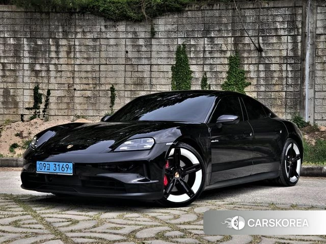 Porsche Taycan 2025 Черный из Кореи