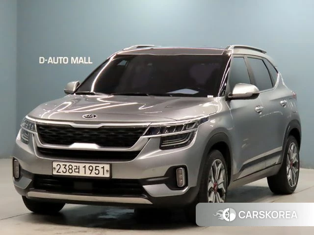 Kia Seltos 2020 Серебристо-серый из Кореи