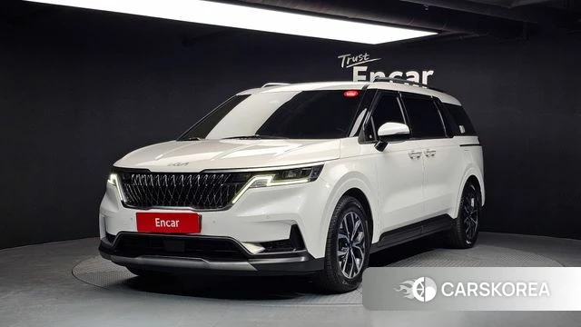 Kia Carnival 4th generation 2023 Белый из Кореи