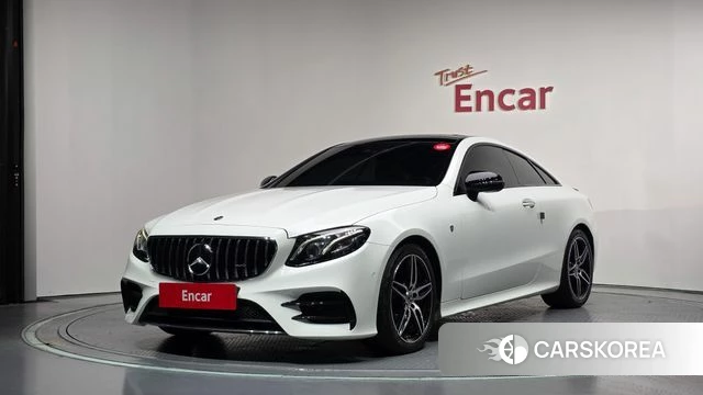 Mercedes-Benz E-Class W213 2019 Белый из Кореи