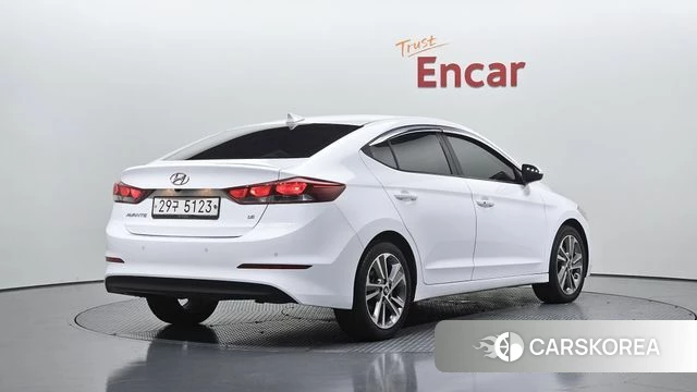 Hyundai Avante AD 2018 Белый из Кореи