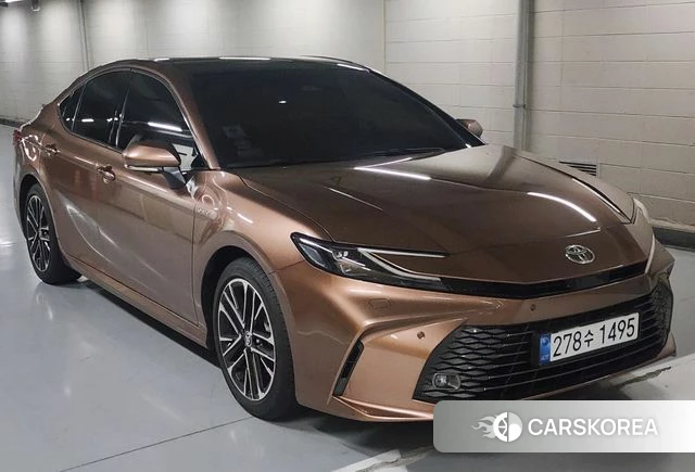 Toyota Camry (XV80) 2025 Золотой из Кореи