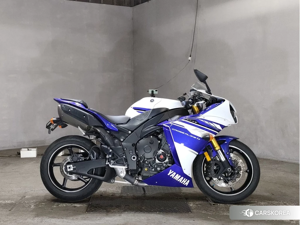 Проданный Yamaha YZF-R1 2014 из Японии