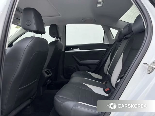 Volkswagen Lavida 2022 Белый из Китая