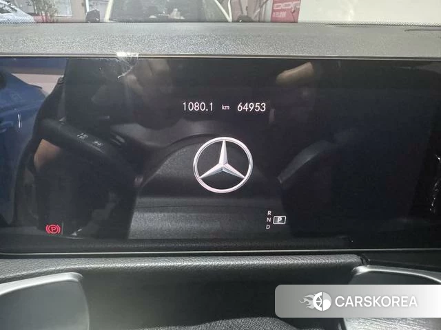 Mercedes-Benz GLB 2021 Серебристо-серый из Китая