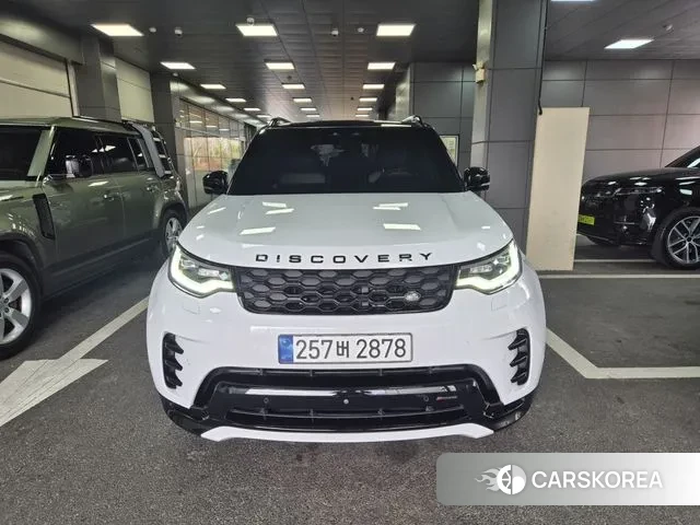 Land Rover Discovery 5 2023 Белый из Кореи