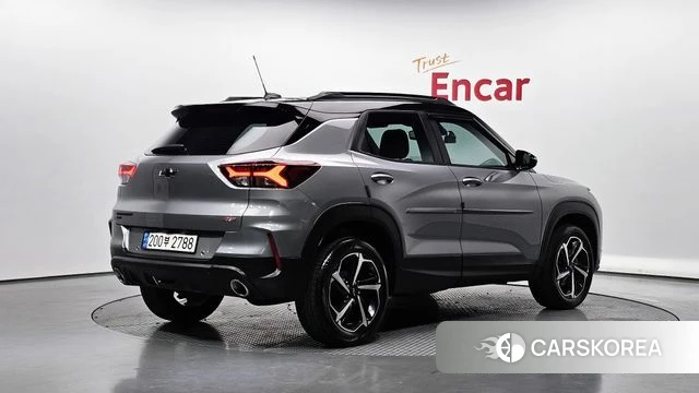 Chevrolet (GM Daewoo) Trailblazer 2022 Серебристо-серый из Кореи