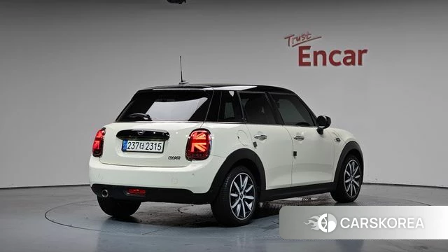 Mini Cooper 2020 Жемчужный цвет из Кореи
