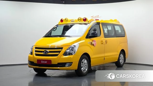 Hyundai The New Grand Starex 2018 Желтый из Кореи