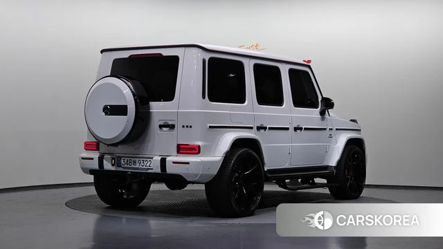 Mercedes-Benz G-Class W463b 2023 Белый из Кореи
