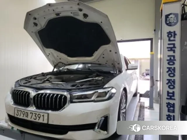 BMW 5 Series (G30) 2020 Белый из Кореи