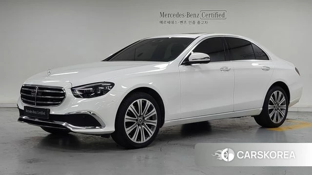 Mercedes-Benz E-Class W213 2023 Белый из Кореи