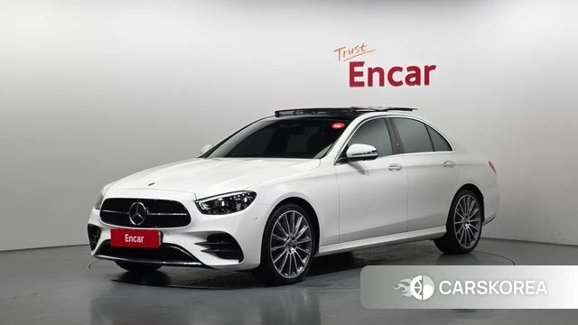 Mercedes-Benz E-Class W213 2021 Белый из Кореи