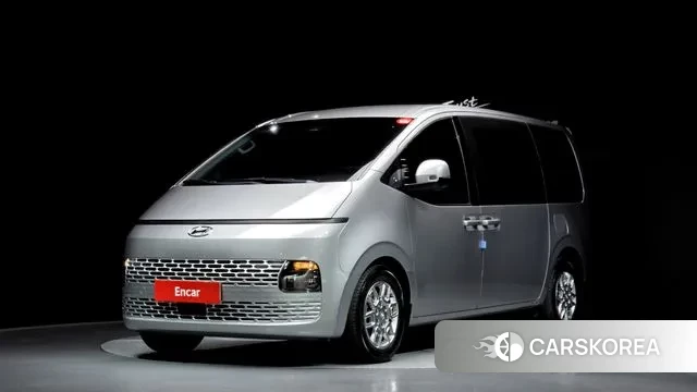 Hyundai Staria 2021 Серебристо-серый из Кореи