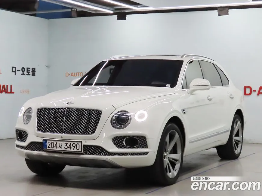 Bentley Bentayga 2018 Белый из Кореи