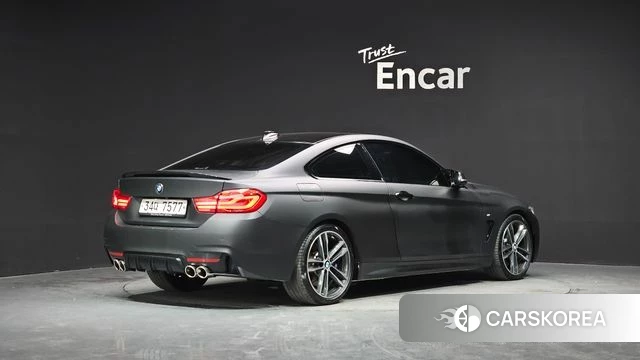 BMW 4 Series (F32) 2018 Черный из Кореи