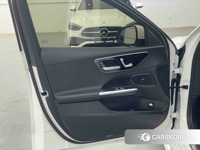 Mercedes-Benz Class C 2024 Белый из Китая