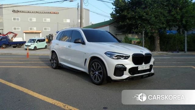 BMW X5 (G05) 2019 Жемчужный цвет из Кореи