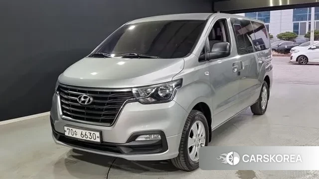 Hyundai The New Grand Starex 2018 Серебристо-серый из Кореи